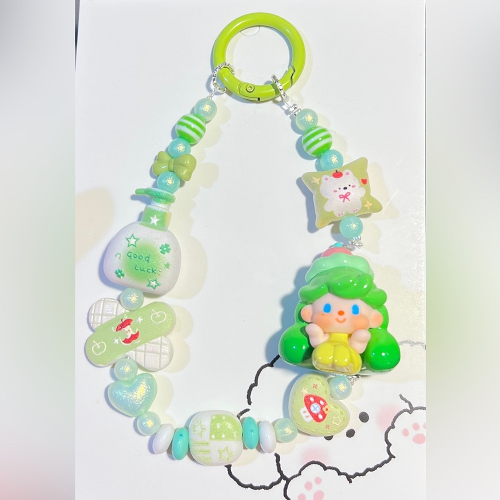 Green Themed Beads With “Miyoyo” Bean